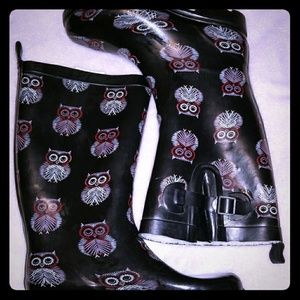 Owl rain boots